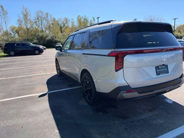 Used 2025 White Kia SX image 8