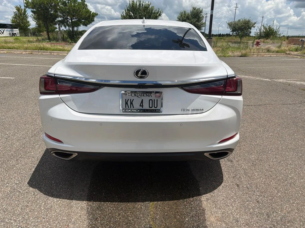 Used 2025 White Lexus 350 image 6