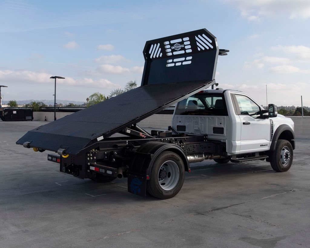 2025 Ford F-550 Super Duty Chassis Cab XL - Photo 27