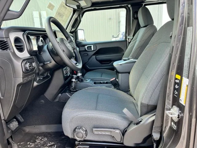 New 2026 Granite Crystal Metallic Clearcoat Jeep Sport image 15