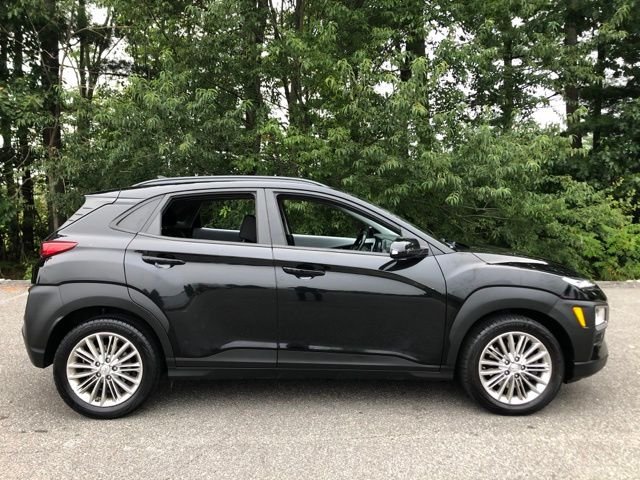 Used 2021 Black Hyundai SEL Plus image 4