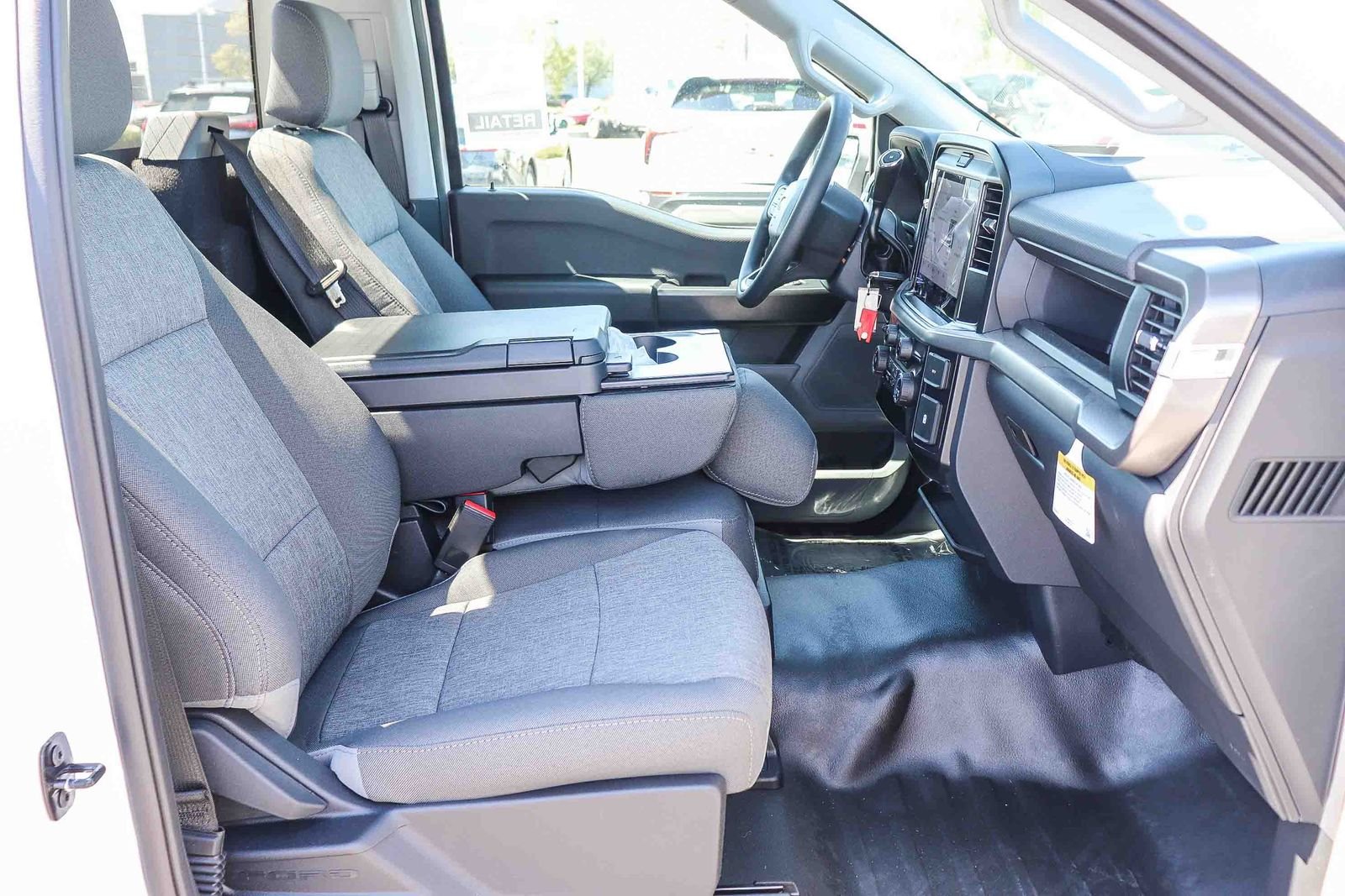 New 2026 Oxford White Ford XL image 16