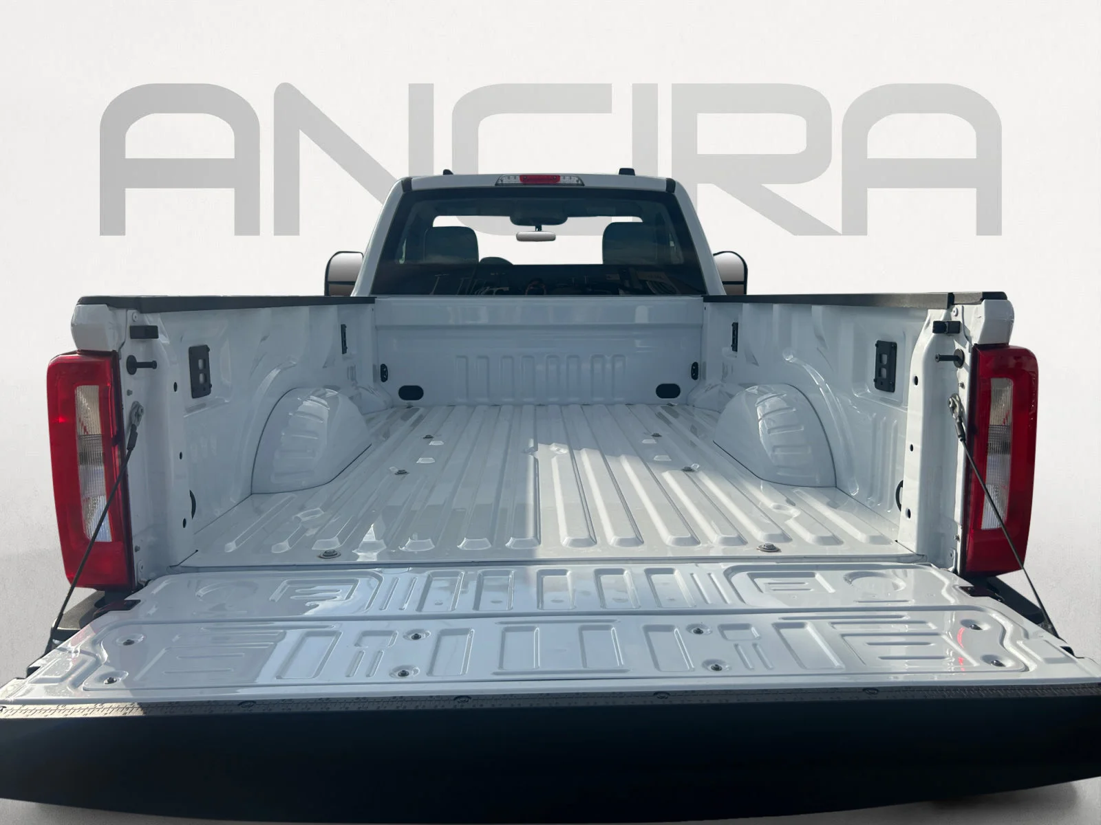 New 2026 Oxford White Ford XL image 11