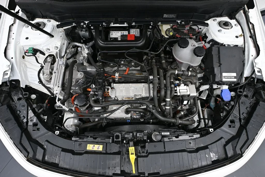 Used 2022 White Mercedes-Benz 300 image 48