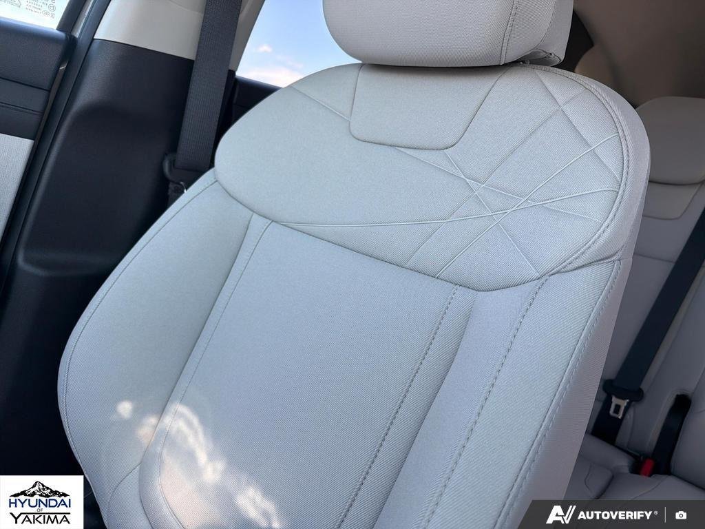 Certified Used 2025 Cashmere Bronze Hyundai SEL image 20