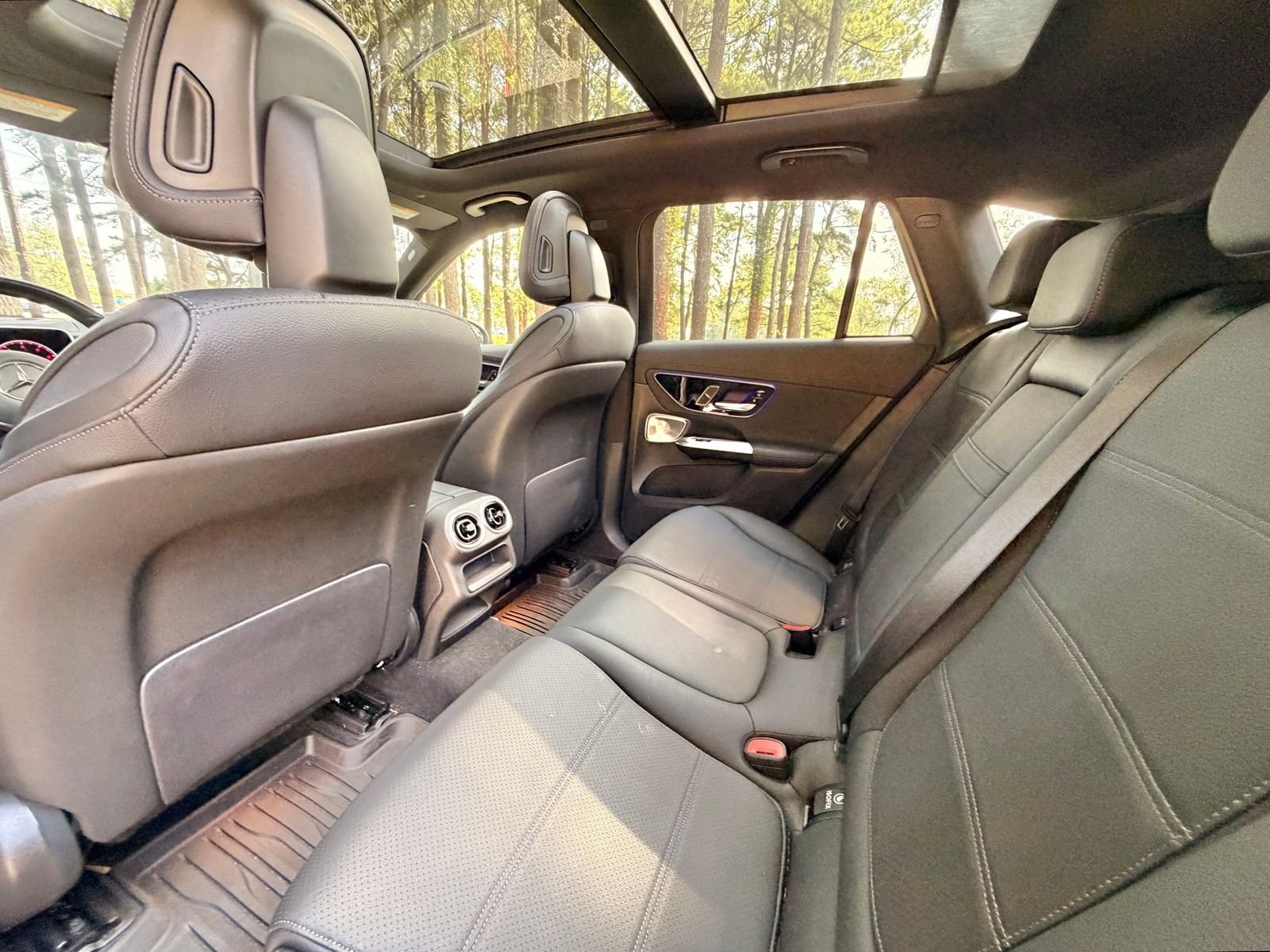 Certified Used 2024 Obsidian Black Metallic Mercedes-Benz GLC 300 image 15
