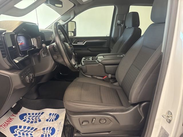 2024 Chevrolet Silverado 3500HD LT - Photo 17