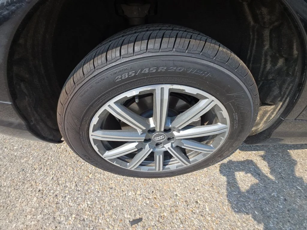 Used 2019 Black Audi 55 Premium Plus image 28