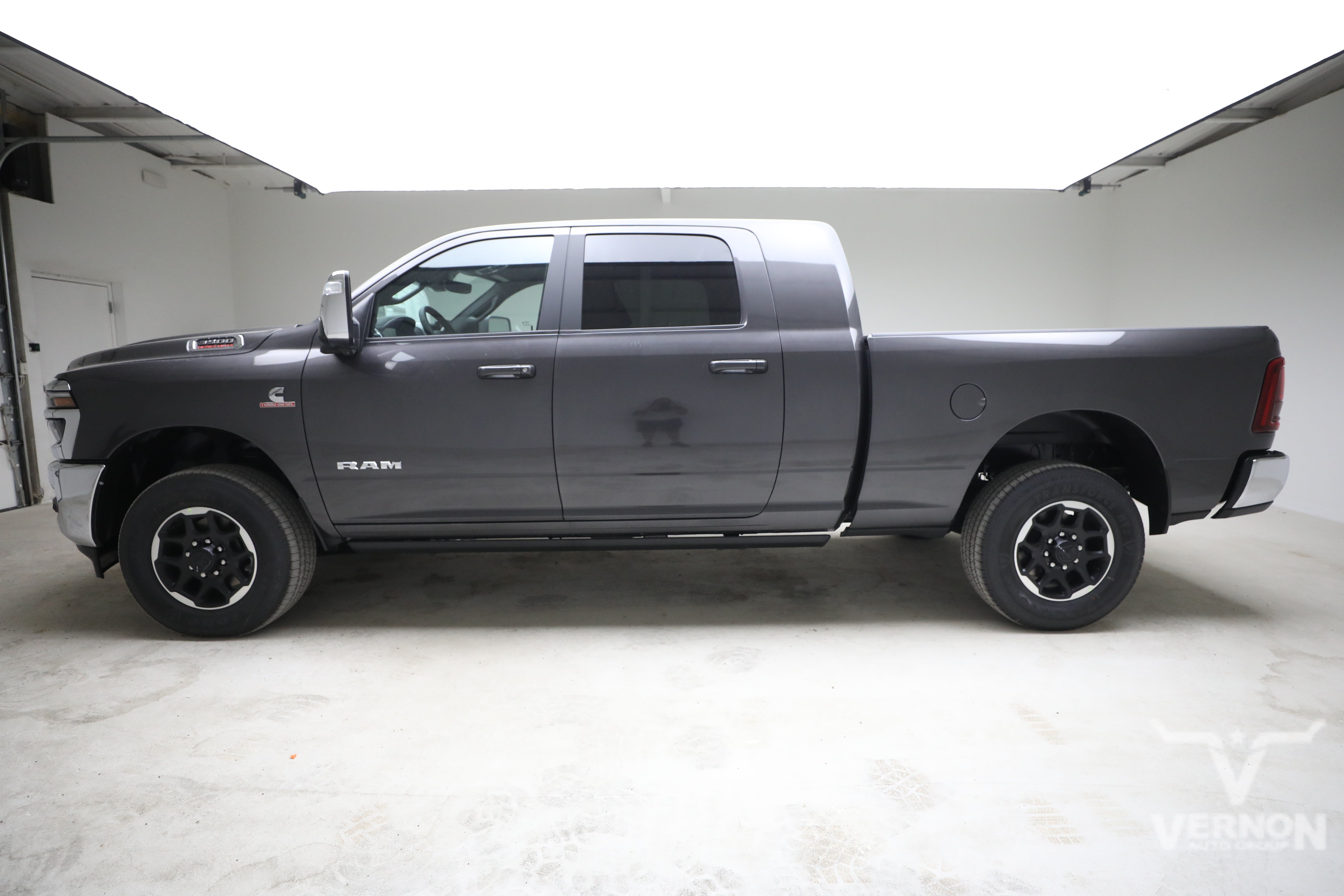 New 2026 Granite Crystal Metallic Clearcoat Ram N image 2