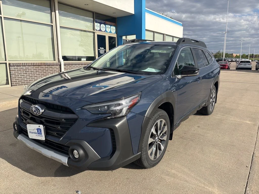 2024 Subaru Outback Limited's photo