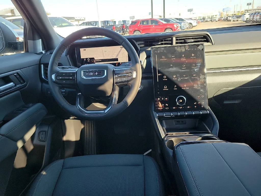 2027 GMC Terrain AT4 - Photo 17