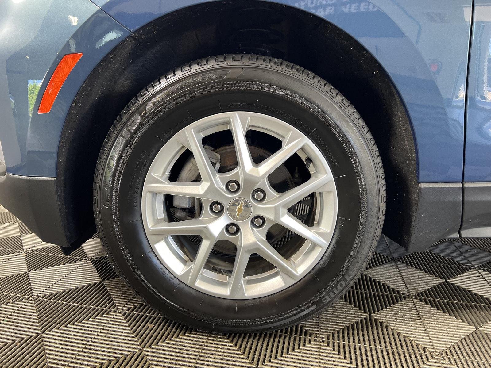 Used 2024 Lakeshore Blue Metallic Chevrolet LT image 30