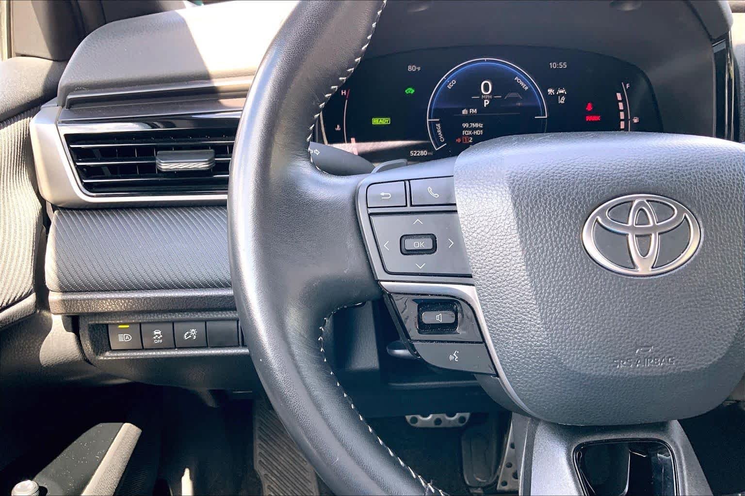 Used 2025 Ocean Gem Toyota SE image 23