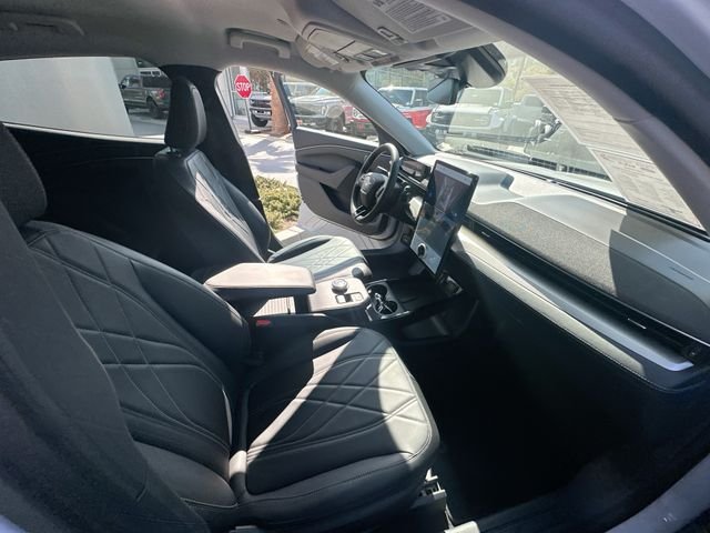 Certified Used 2023 Space White Metallic Ford Select image 28