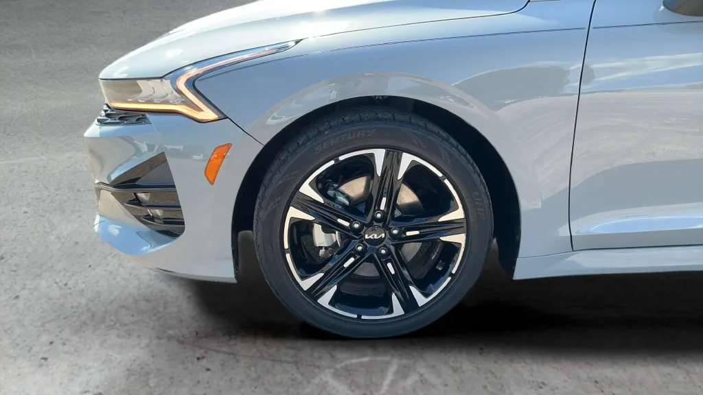 Used 2022 Gray Kia GT-Line image 25