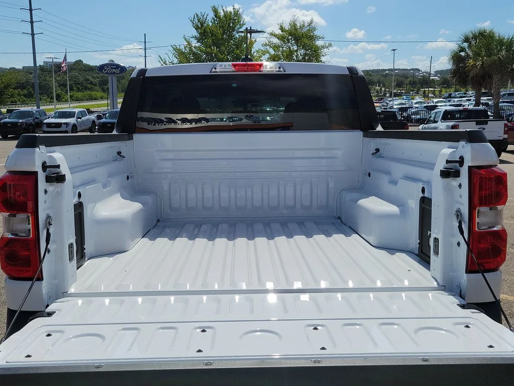 New 2026 Oxford White Ford XL image 8