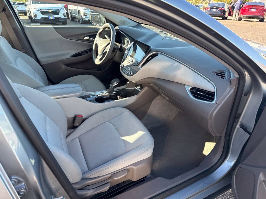 Used 2024 Sterling Gray Metallic Chevrolet 1LT image 36