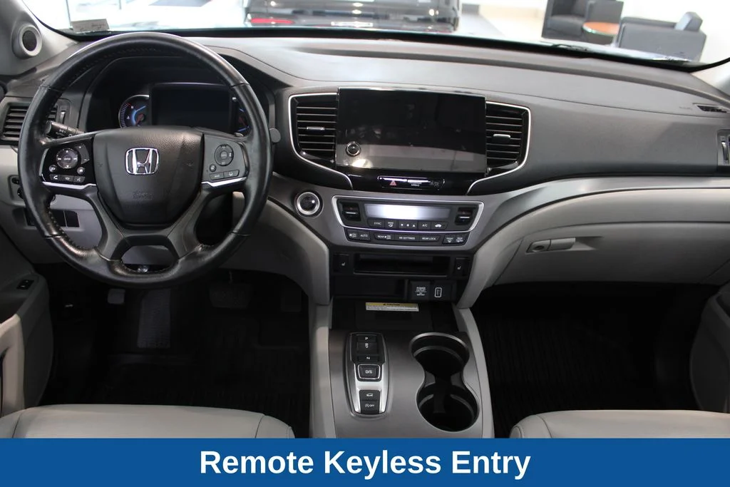 Used 2021 Green Honda Special Edition image 8
