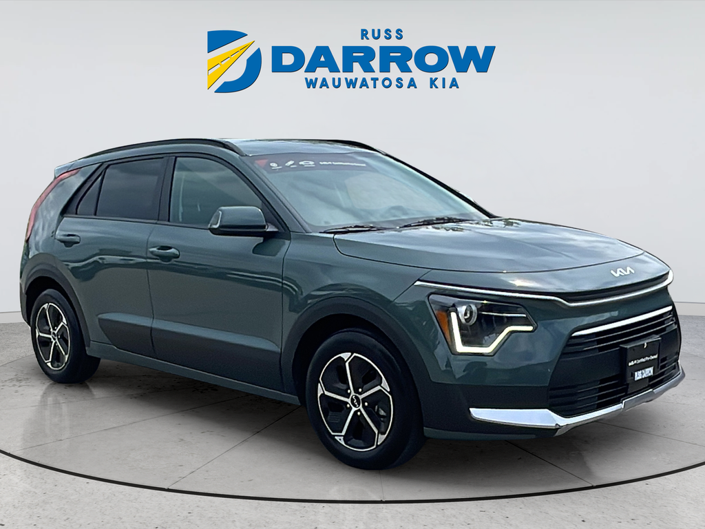 Used 2023 Green Kia EX image 7