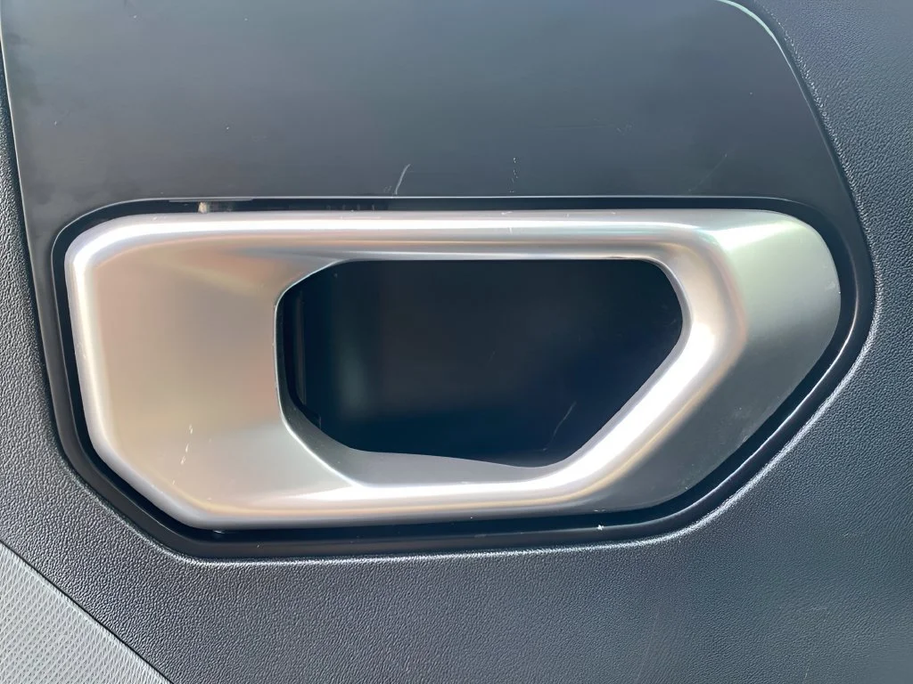Used 2025 Gray Kia LXS image 9
