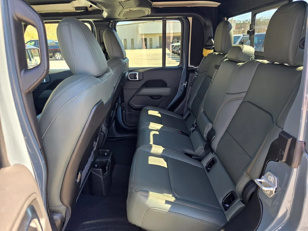 New 2026 Gray Jeep Mojave X image 11