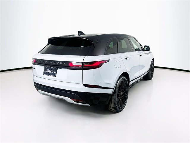 2026 Land Rover Range Rover Velar SE photo 3