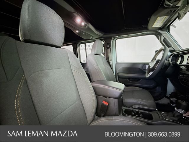 2024 Jeep Wrangler 4-Door Sahara - Photo 26