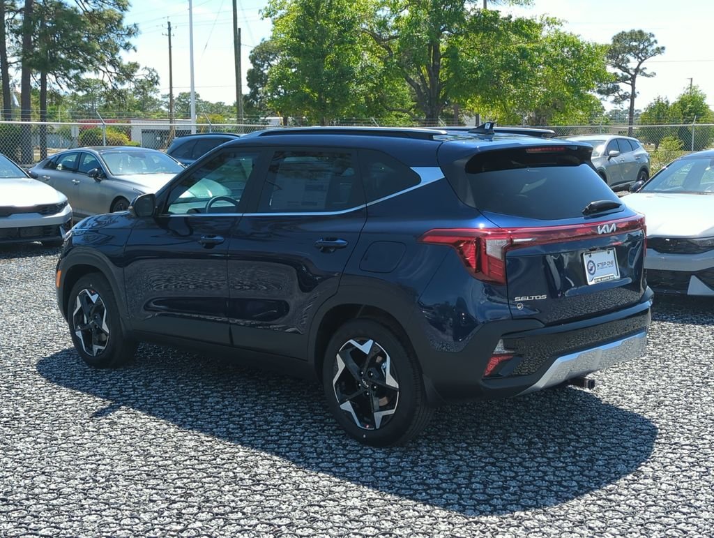 New 2026 Dark Ocean Blue Kia EX image 5