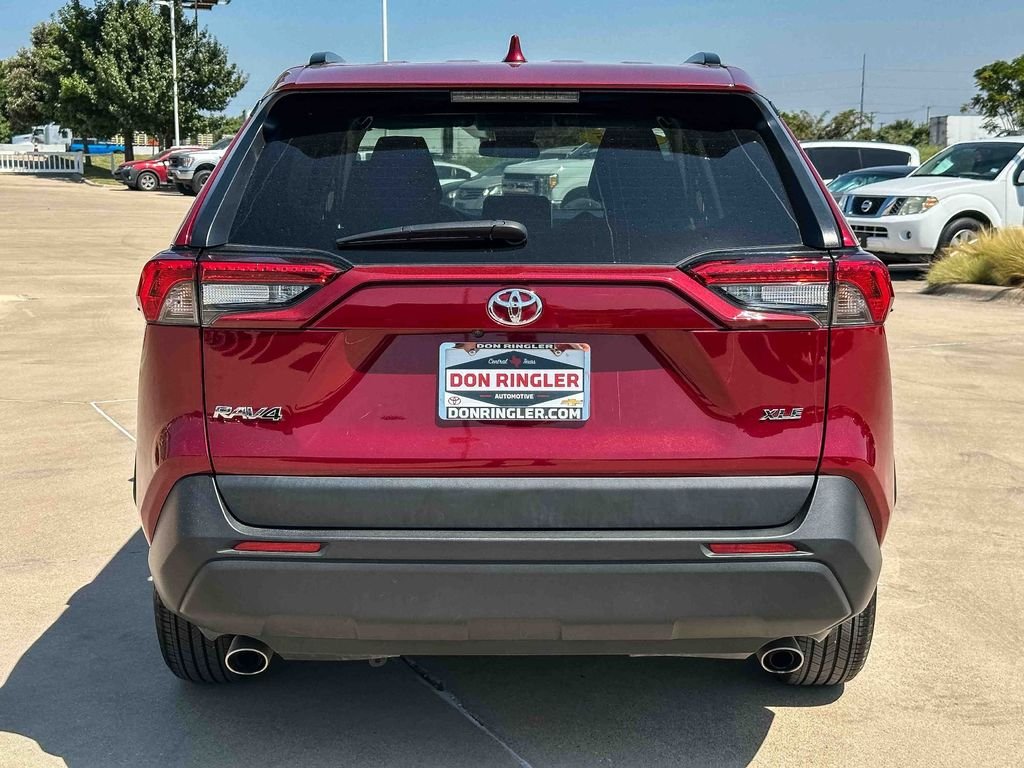 Used 2025 Red Toyota XLE image 4
