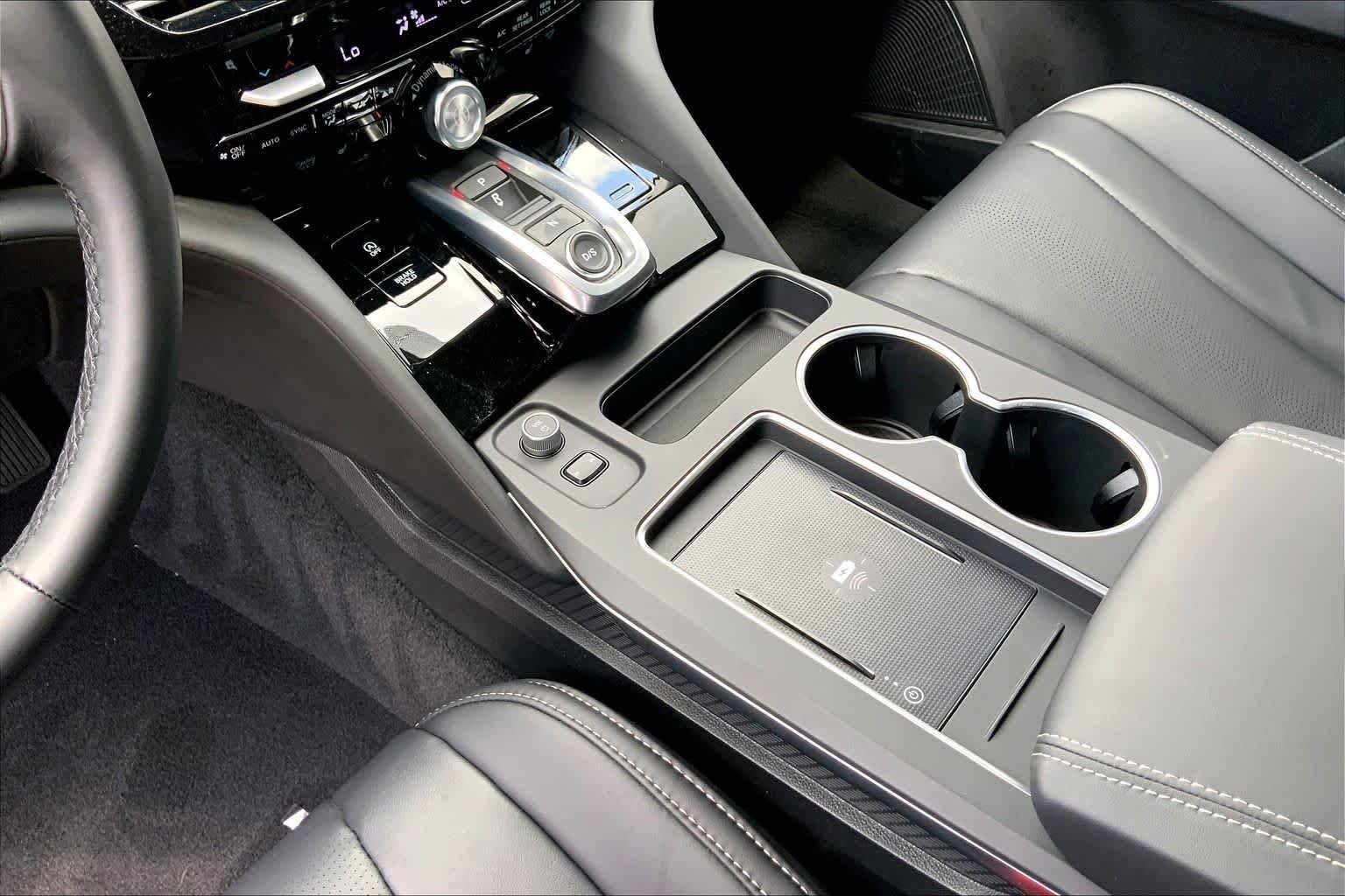 Used 2026 Liquid Carbon Metallic Acura w/Technology Package image 15
