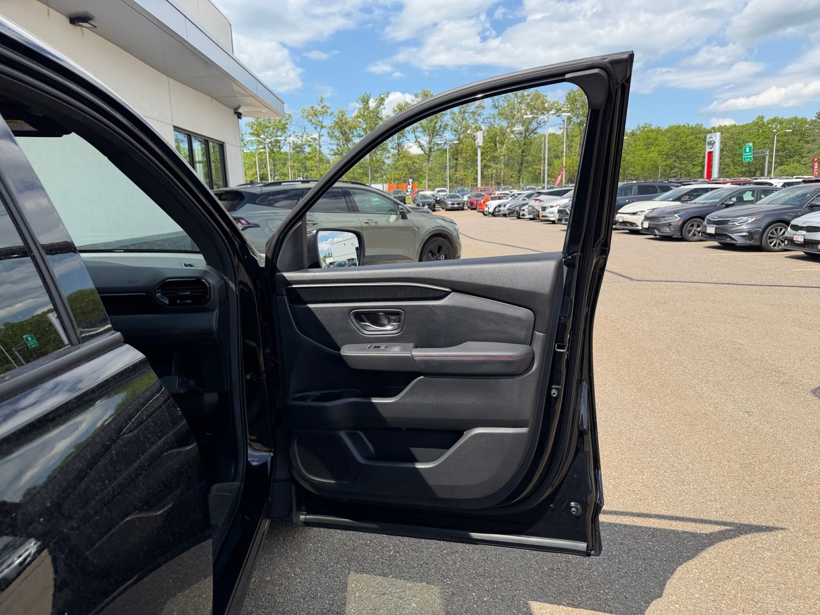 2025 Honda Pilot Black Edition - Photo 33