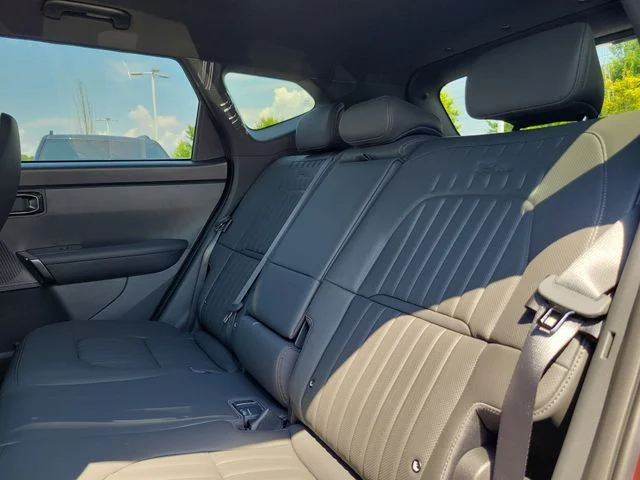 New 2027 Magma Red Matte Kia X-Line S image 9