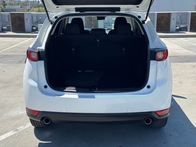 Used 2017 Snowflake White Pearl Mazda Sport image 22
