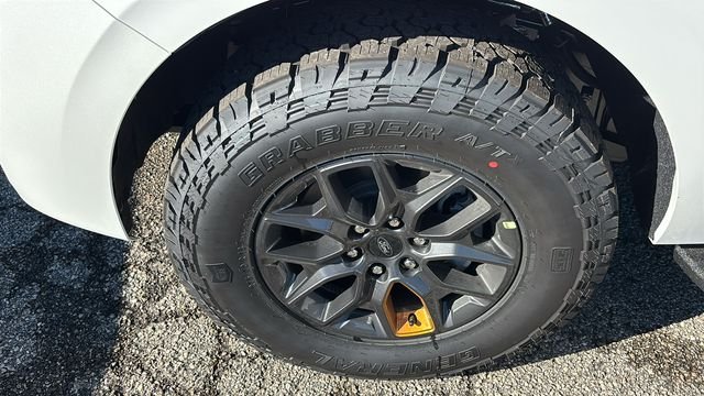 New 2026 Star White Metallic Tri-Coat Ford Tremor image 35