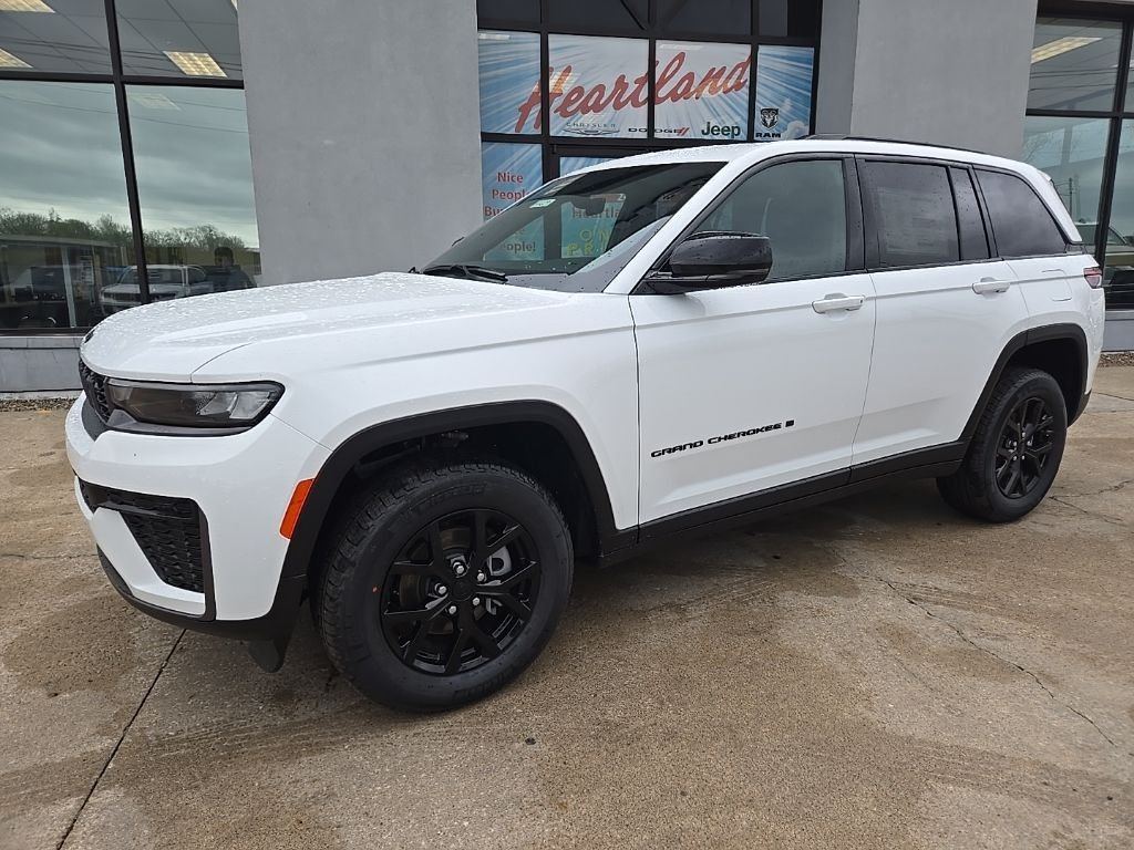 New 2026 Bright White Clear-Coat Exterior Paint Jeep Altitude image 3