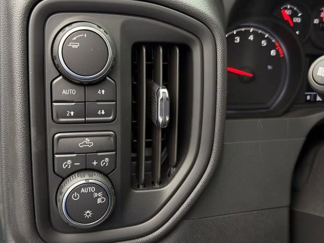 2026 Chevrolet Silverado 1500 Custom Trail Boss - Photo 17