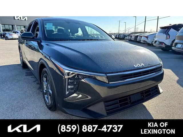 2026 Kia K4 LXS