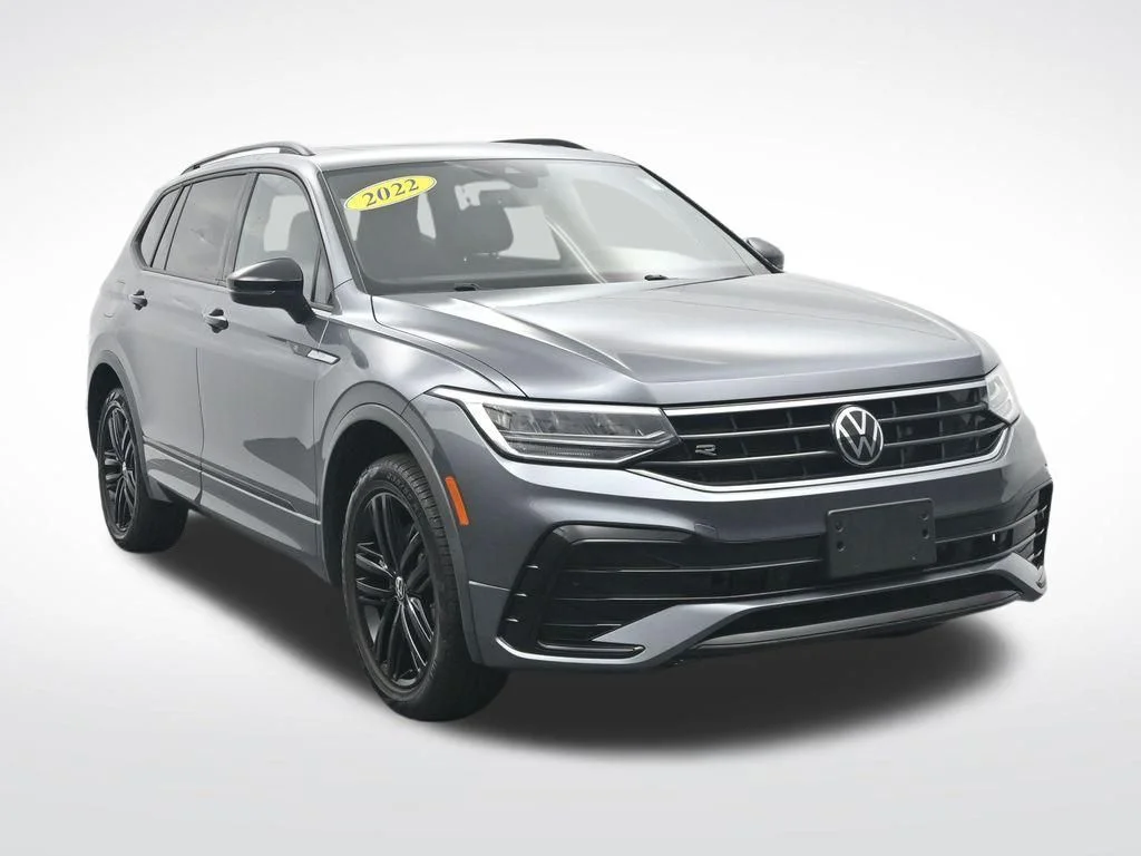 Used 2022 Platinum Gray Metallic Volkswagen 2.0T SE R-Line Black image 3