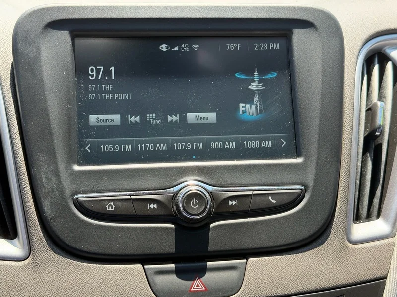 Used 2018 SUMMIT WHITE Chevrolet LS image 10