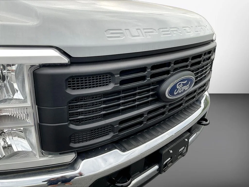 New 2026 Avalanche Ford F-350® XL image 34