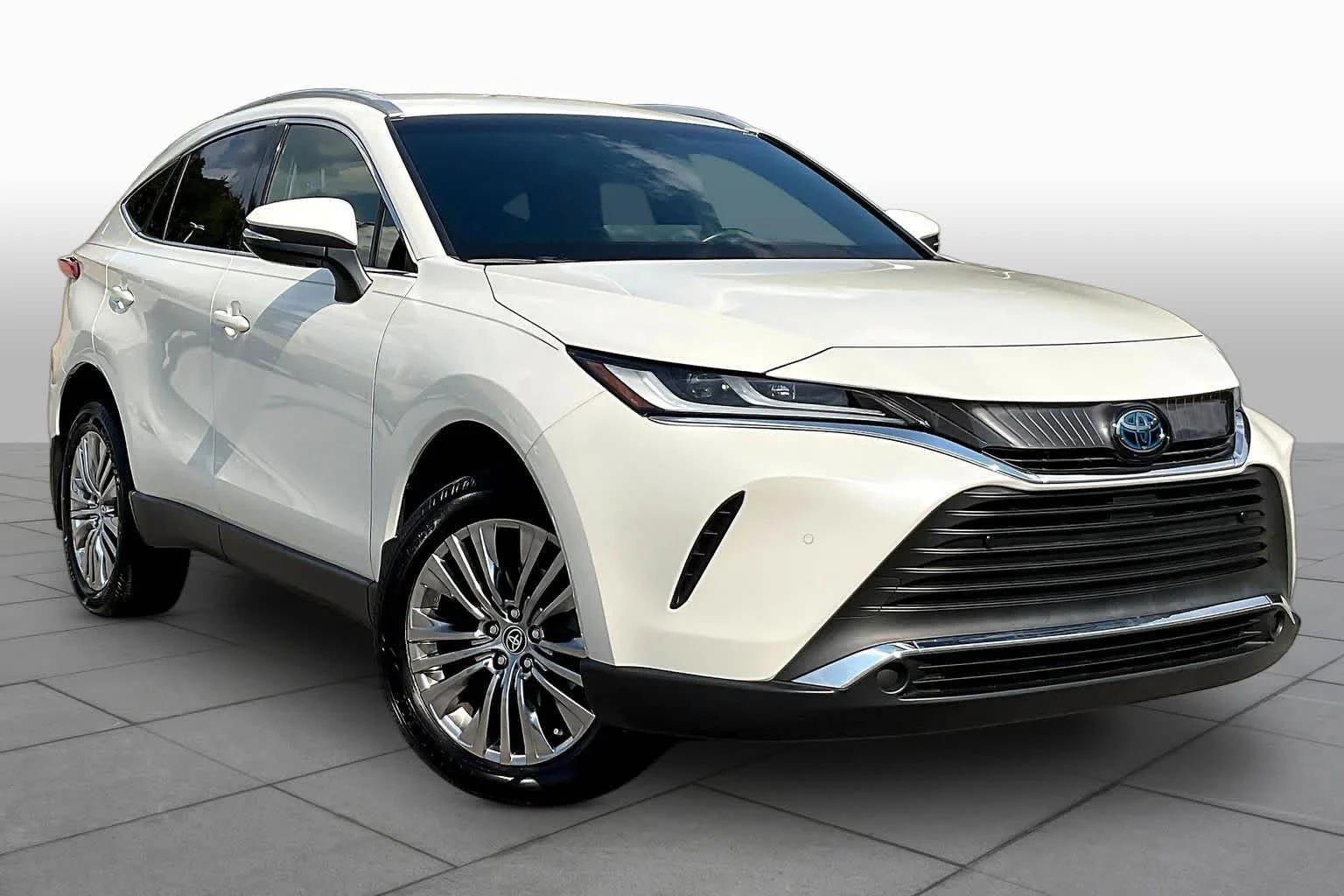 Pre-Owned 2021 Toyota Venza XLE