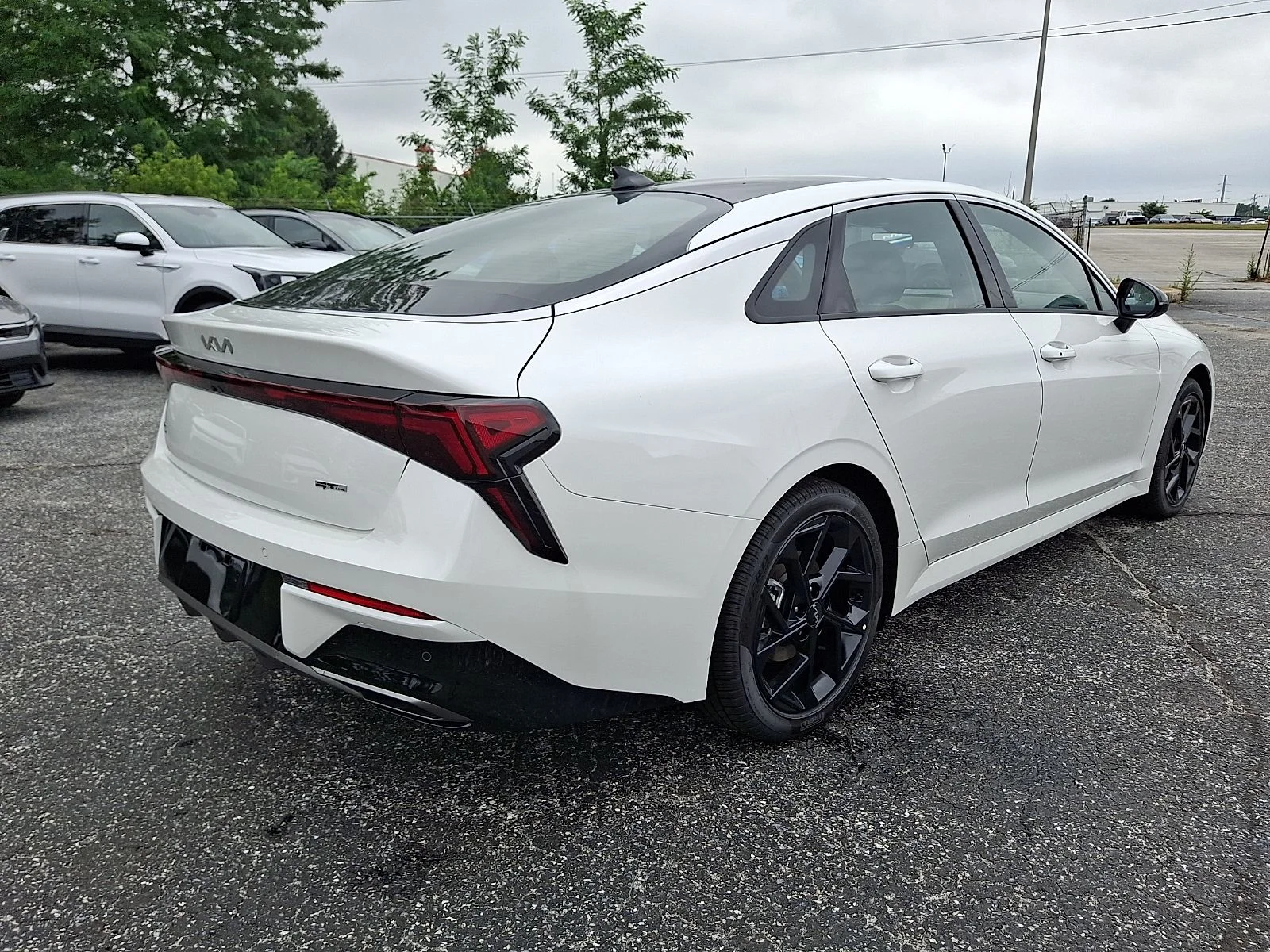 New 2026 White Kia GT-Line image 8