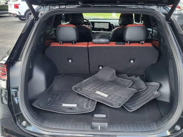 Certified Used 2025 Black Kia SX-Prestige image 4