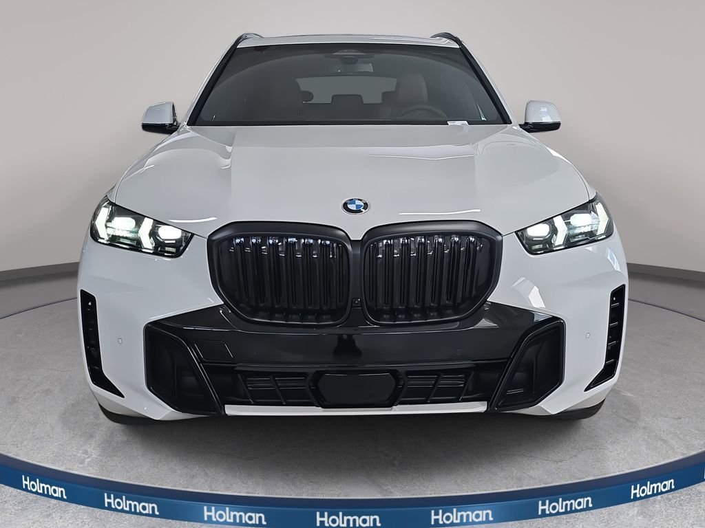 New 2026 Alpine White BMW sDrive40i image 2