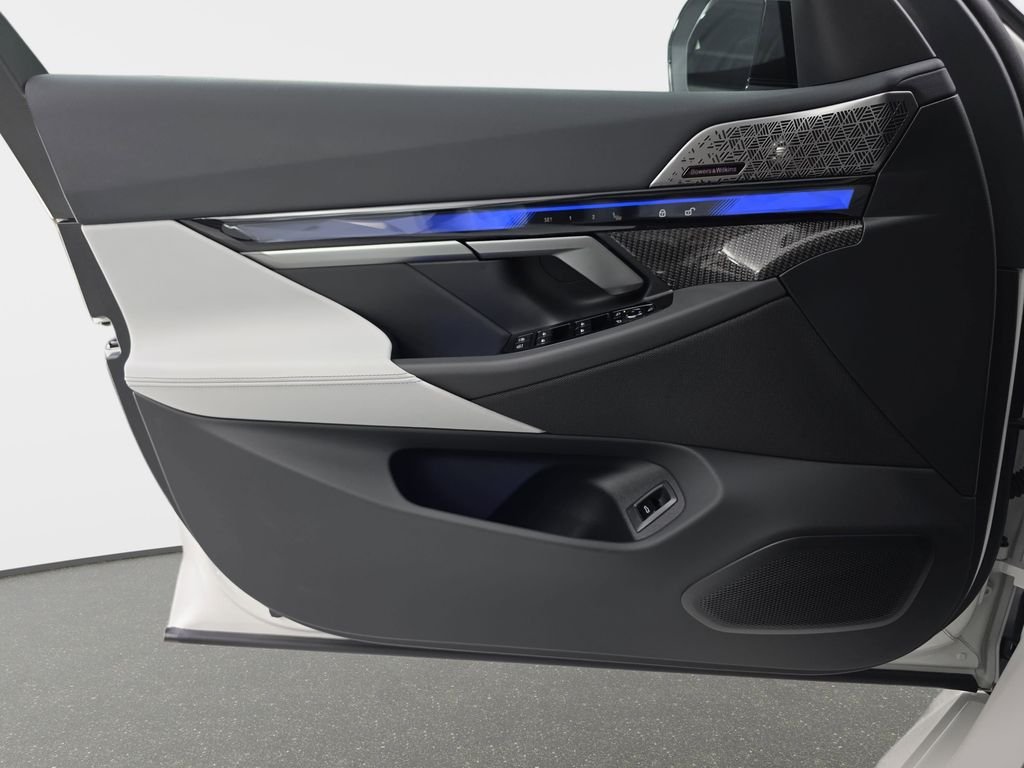2026 BMW M5 M5 - Photo 26