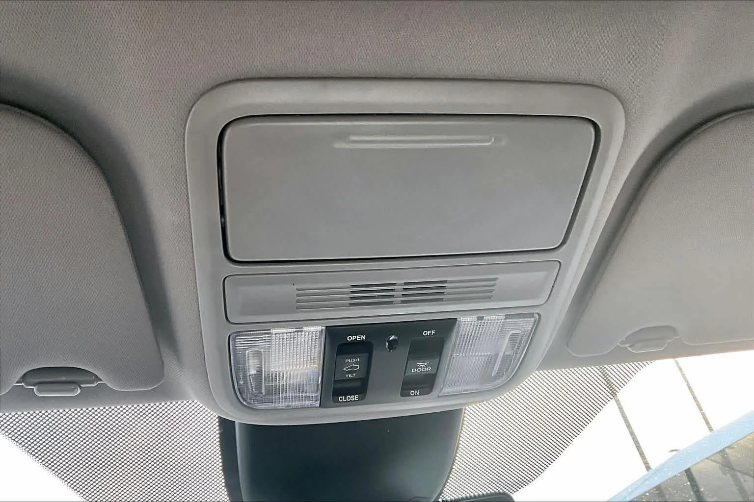 Used 2024 Platinum White Pearl Honda EX-L image 30