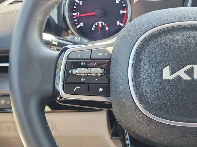 Used 2024 Ceramic White Kia EX image 9