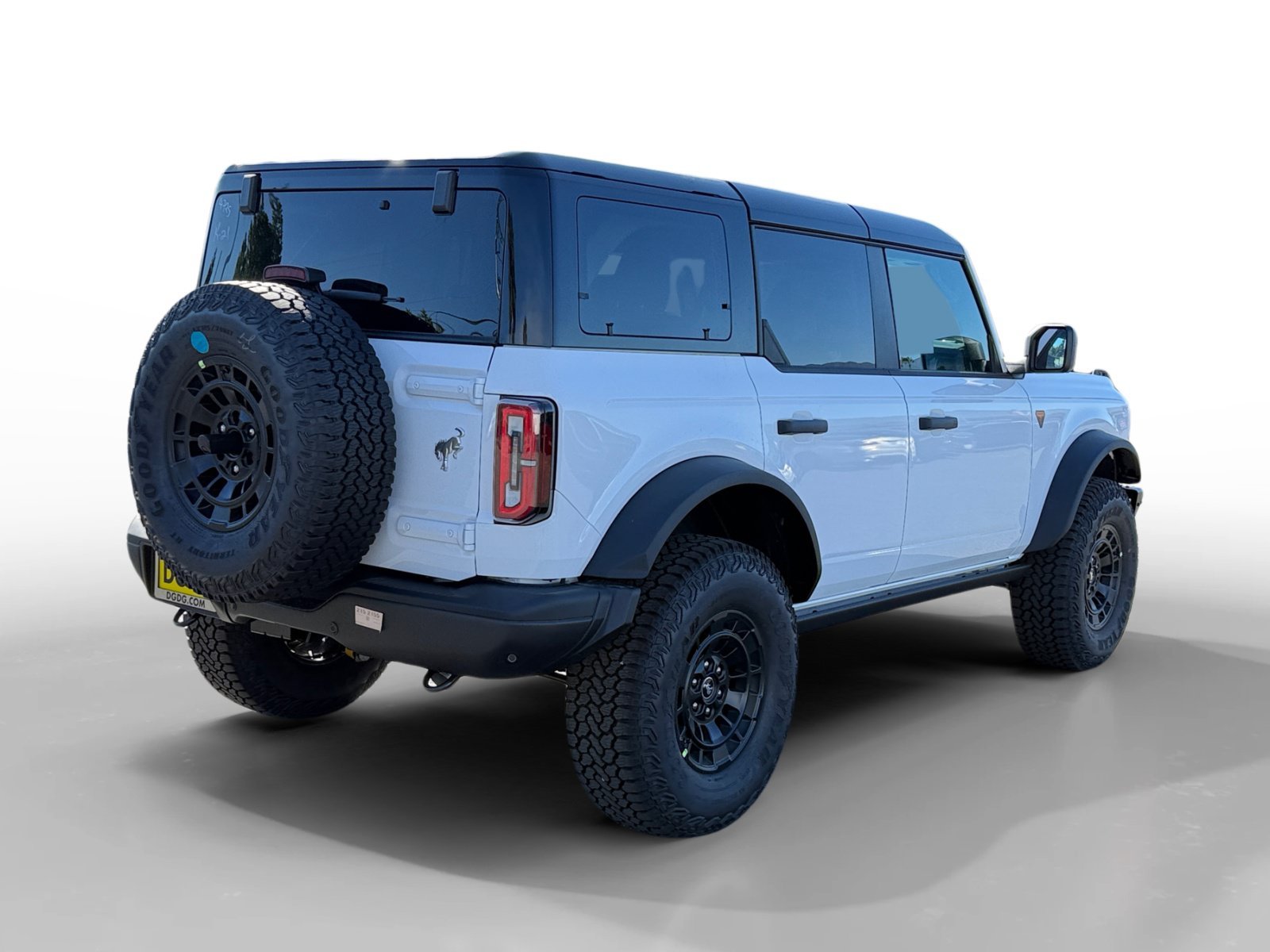 New 2026 Oxford White Ford Badlands® image 5
