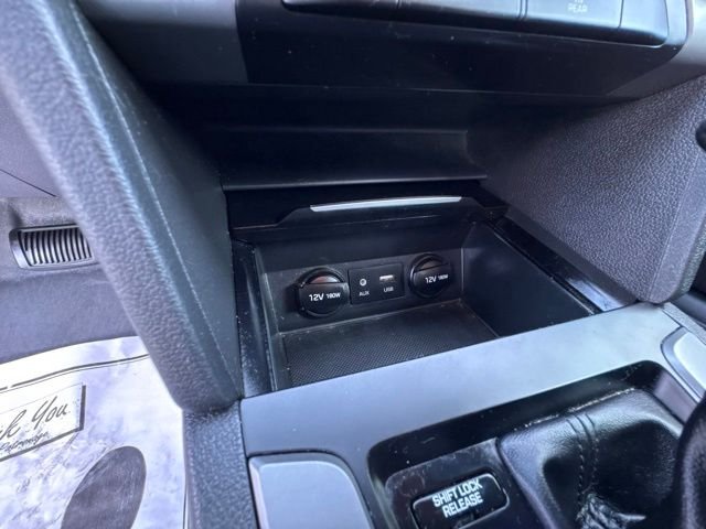 Used 2018 Phantom Black Hyundai SEL image 18