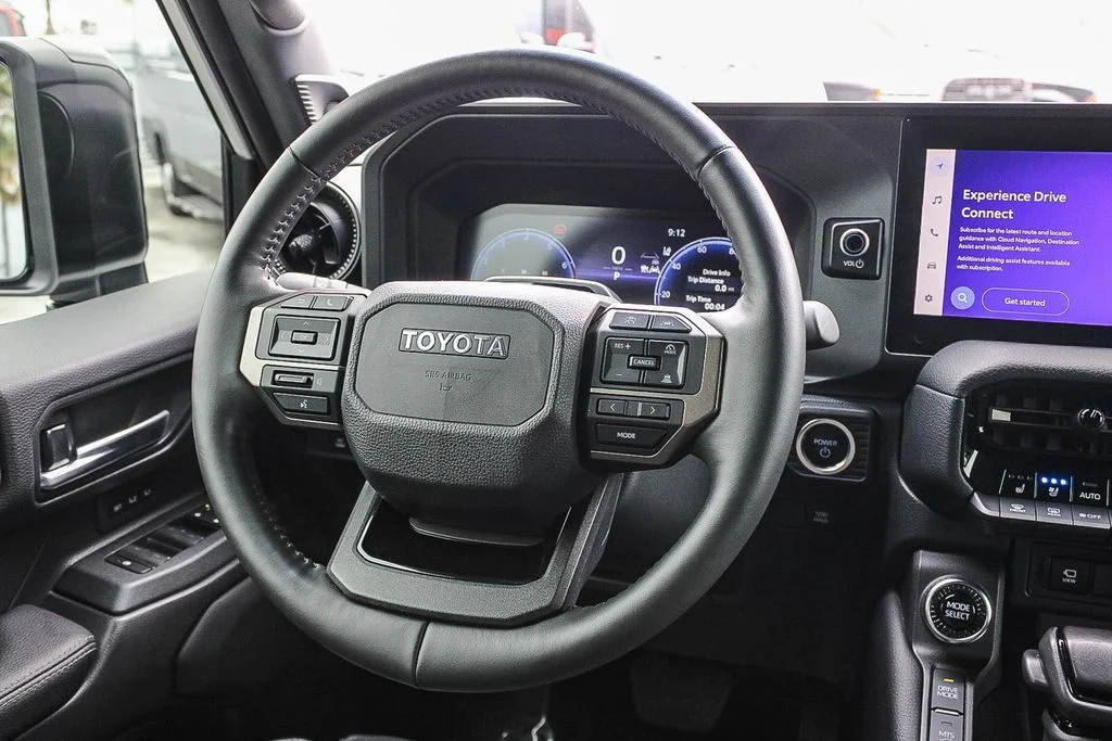 Used 2025  Toyota Base image 16